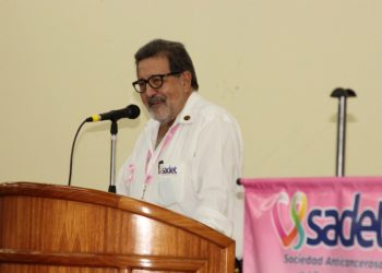En su Día Internacional: Amor familiar es el mejor aliciente contra el cáncer de mama