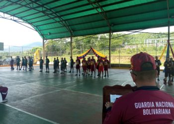Guardias nacionales de Trujillo batallaron en la cancha