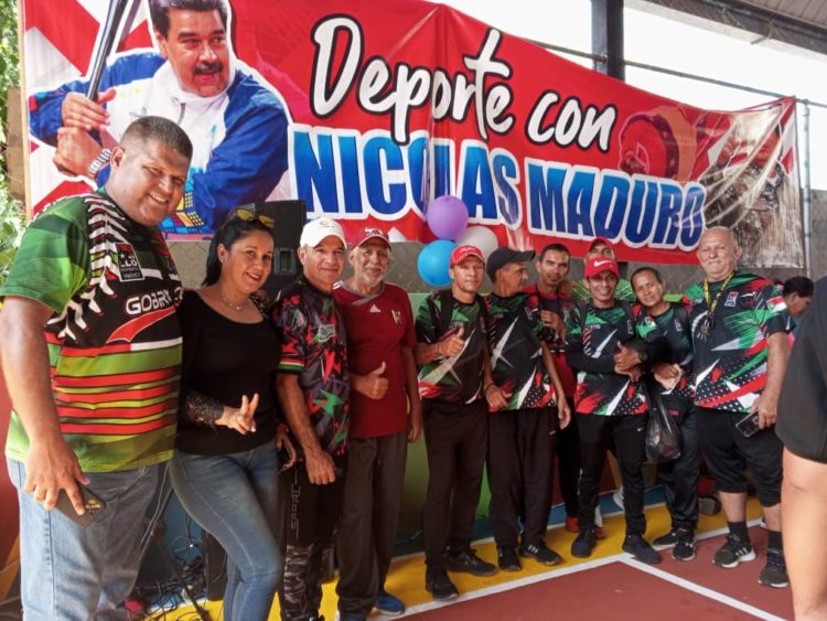 Colorido cambio le dieron a la cancha Simón Bolívar de Valera