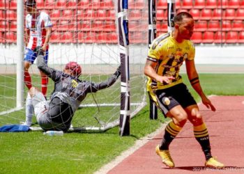 Aurinegros cerraron la liga en el primer lugar
