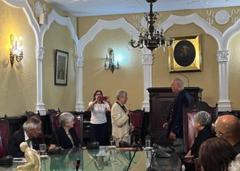 Apoteósico acto exaltación de Josefa Zambrano Espinoza a la Academia Venezolana de la Lengua