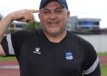 Nino Valencia vuelve a recibir la distinción DT de la semana en Panamá