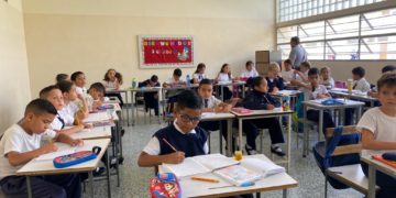 En Mérida 171 000 estudiantes iniciaron el nuevo año escolar