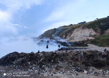 Táchira | Provocan incendio en vertedero de desechos para extraer materiales estratégicos 