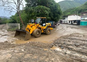 Mérida | Restablecen paso por la Local 008 y otras vías afectadas por las lluvias