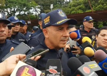 Gobernador del Táchira espera que la primaria no termine con «silletazos»