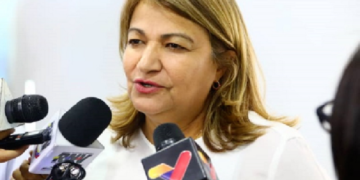 Ministra de Educación negó que vigilarán a los maestros a través del código QR