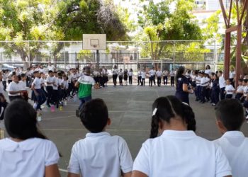 Con la asistencia de más del 70% de la matrícula la EB Eloísa Fonseca da inicio al nuevo año escolar
