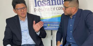 Candidato César Almeida alerta: el chavismo puede ganar las elecciones presidenciales “por las torpezas” de la oposición