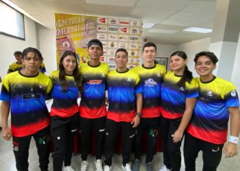 Trujillanos destacaron en Internacional de Bádminton