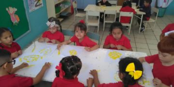Preescolar Dr. Leonardo Ruíz Pineda celebra sus bodas de oro
