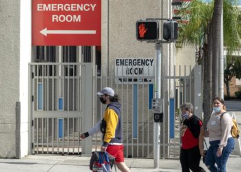 Una coalición de Florida lanza una campaña por los derechos de los inmigrantes a la atención médica