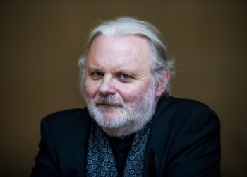 Nobel para noruego Jon Fosse, renovador del teatro contemporáneo y narrador minimalista