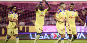 El líder América del colombiano Quiñones visita al San Luis del venezolano Murillo