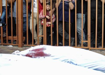 Los muertos en Gaza por los bombardeos israelíes superan los 6.500, según Sanidad de Gaza