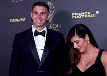 Emiliano Martínez gana el premio Yashin al mejor portero del año