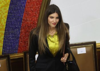 Chavistas y esposa de Alex Saab exigen su libertad tras dos años de ser extraditado a EE.UU.