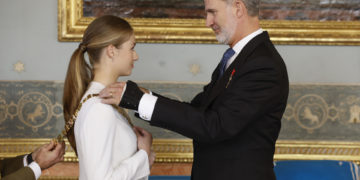 La princesa Leonor promete «una entrega sin condiciones» como heredera del trono en España