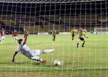 Deportivo Táchira líder del G4 al vencer 3-0 al Portuguesa