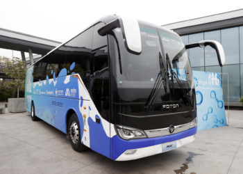 Presentan en Chile el primer bus impulsado por hidrógeno verde en el país