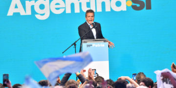 Massa promete convocar a un Gobierno de unidad si conquista la Presidencia argentina