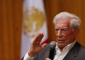 «Le dedico mi silencio» y un ensayo sobre Sartre será lo último que escriba Vargas Llosa