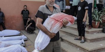 La Oficina de D.Humanos de la ONU advierte a Israel que «el castigo colectivo es un crimen de guerra»