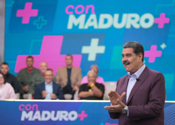Maduro destaca el trabajo de empresarios en el avance hacia una «economía diversificada»