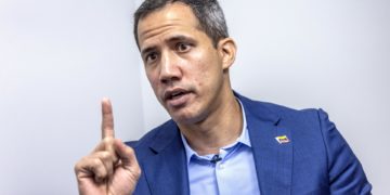 Guaidó pide la liberación de todos los presos políticos y celebra «logro» de las primarias