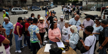 Comienzan a cerrar los puntos de votación para las primarias