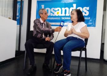  ACMA: Una madre estable emocionalmente educa para la felicidad