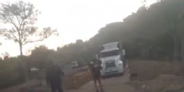 Vigienses exigen se investigue, explique y sancione el paso de gandolas por puente provisional sobre el río Onia