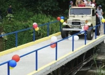 Alcalde de Libertador inauguró puente en el sector La Carbonera