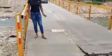 Megaobra sobre el río Onia pasó de “Puente Segura” a “Titanic” en ocho días