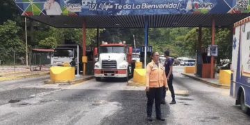 Abren paso intermitente y controlado en la Local 008