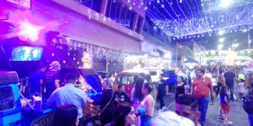 Una nueva movida comercial surge al caer la noche en la Av. Bolívar de Valera