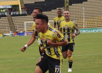 Deportivo Táchira y Caracas FC van por la estrella