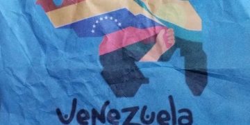 Con la bolsa de alimentación del Clap el gobierno entrega propaganda del Referendo