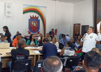 Cámara de Licores advierte que en San Cristóbal hay más licorerías que escuelas o espacios deportivos