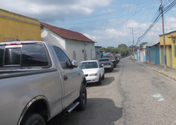 Betijoque | Largas colas de varios días en espera de gasolina