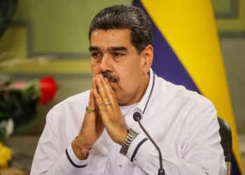 Maduro augura nuevos vínculos comerciales con Paraguay tras el restablecimiento de las relaciones