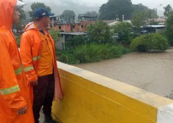 Protección Civil desplegado ante las fuertes precipitaciones en Boconó   