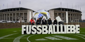 Presentado «Fussballliebe», el balón oficial de la Eurocopa 2024