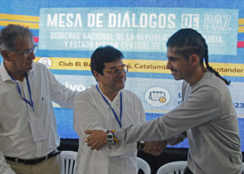 El Gobierno colombiano anuncia que se reanuda el diálogo con la principal disidencia de las FARC