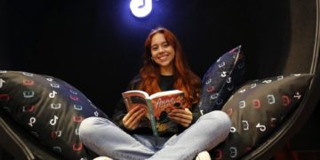 Los ‘Booktokers’ de TikTok: las nuevas formas de promover la lectura en la FIL de México