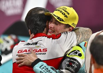 Masiá se proclama campeón como los grandes, venciendo la carrera de Lusail