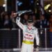 Verstappen suda para ganar en Las Vegas; Sainz 6º y Alonso 9º