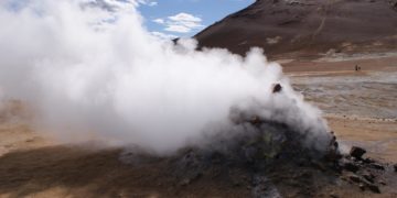 La probabilidad de erupción volcánica sigue elevada, con 700 nuevos terremotos en Islandia