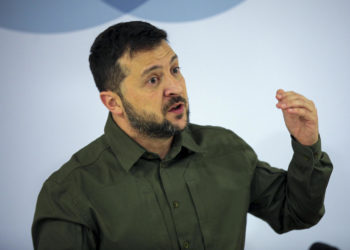 Zelenski se prepara para un invierno a la defensiva y ordena construir más fortificaciones