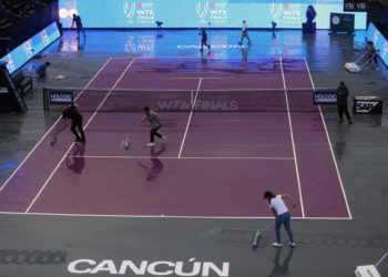 La semifinal Swiatek-Sabalenka se aplaza por la lluvia, la final se jugará el lunes